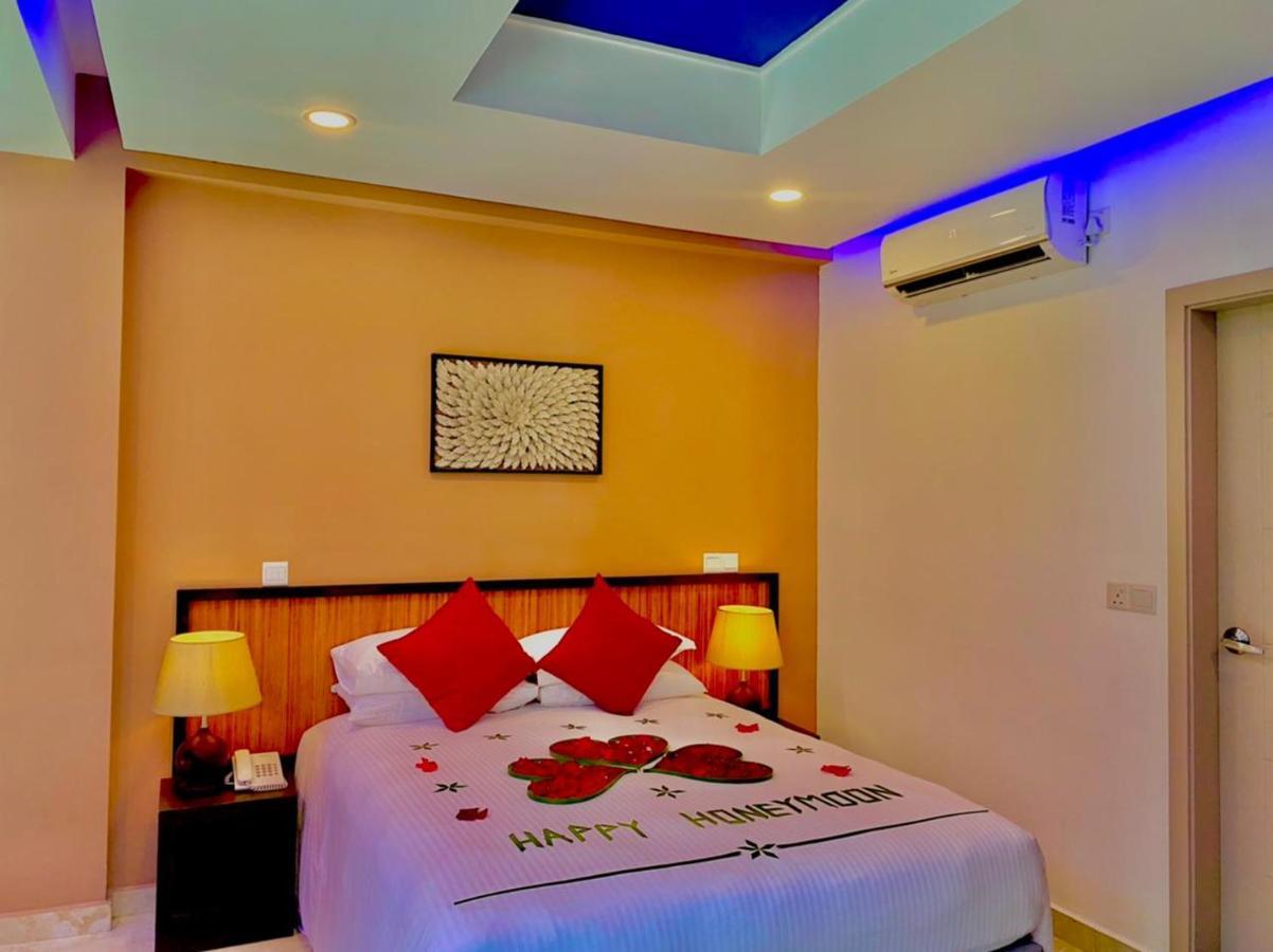 Eleven Trees Maldives Hotell Hulhumalé Eksteriør bilde