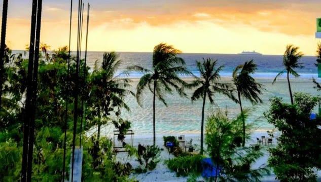 Eleven Trees Maldives Hotell Hulhumalé Eksteriør bilde